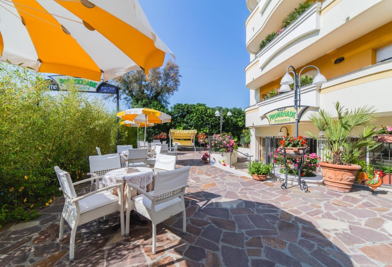 Residence Promenade Cattolica Esterno foto